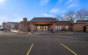 Suburban Studios Kansas City Airport North